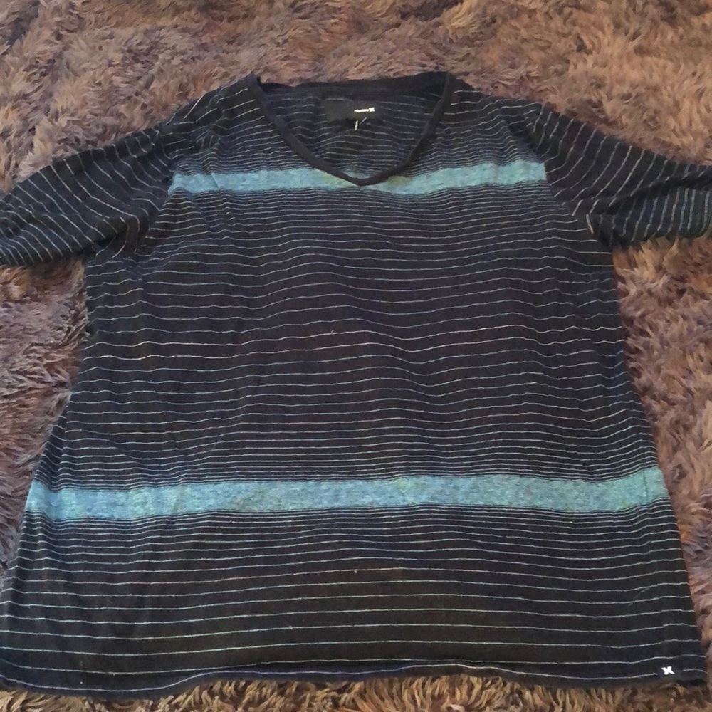 Slightly oversized v neck tee